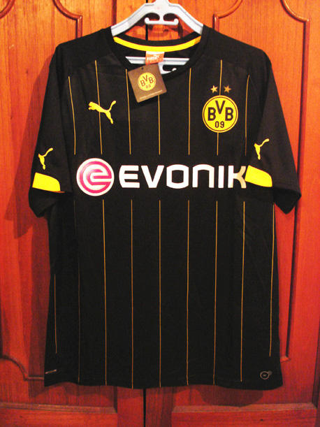 Borussia Dortmund alternativa Puma 2014·2015.jpg