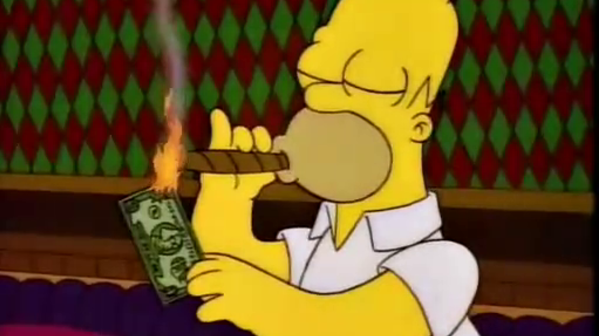 Homer-quema-dinero.png