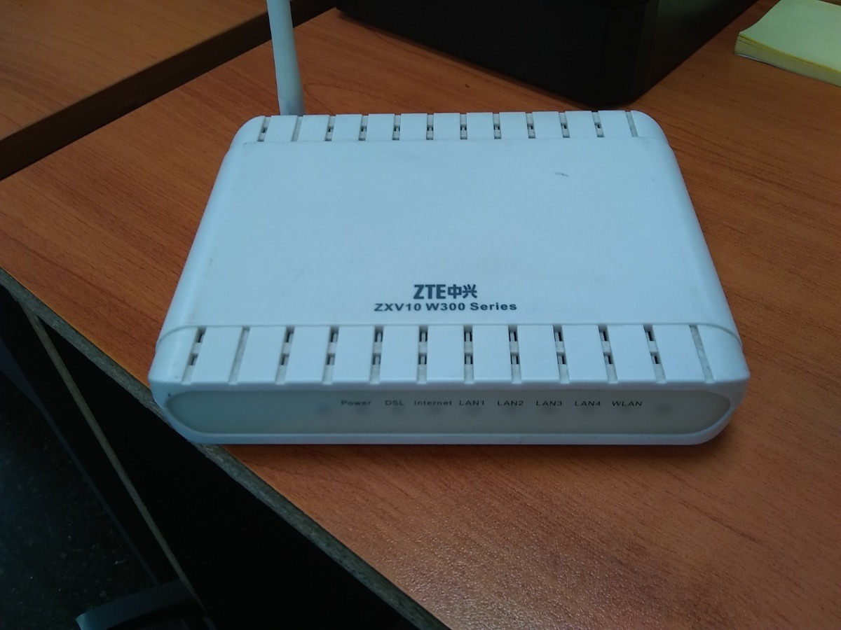 modem-router-wi-fi-zte-zxv10-w300-series-D_NQ_NP_683940-MLA32554895921_102019-F.jpg