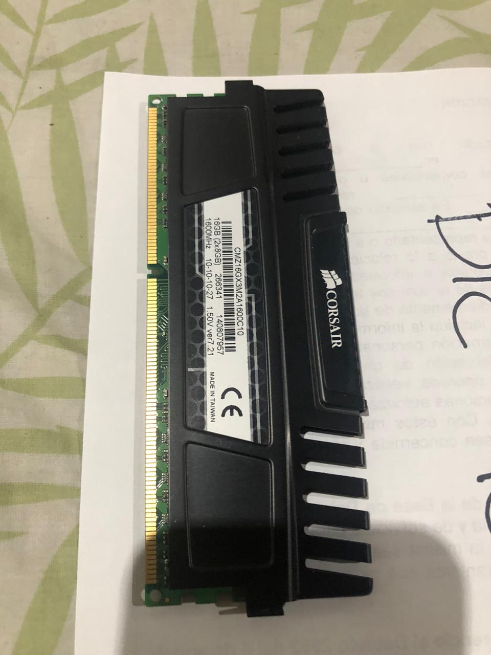 RAM 8Gb DDR3 Corsair.jpeg